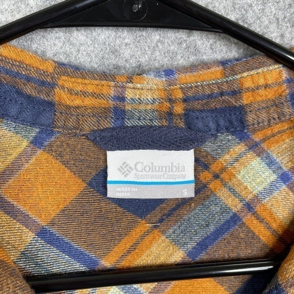 Columbia Shirt Women's Small Lightweight Button Up Long Sleeve Plaid Rayon - Picture 6 of 7